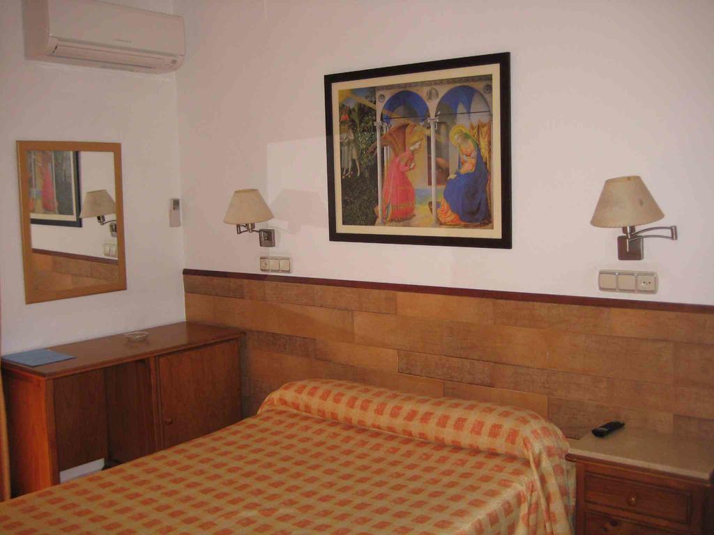 Hostal Boutique El Patio เลเป ภายนอก รูปภาพ